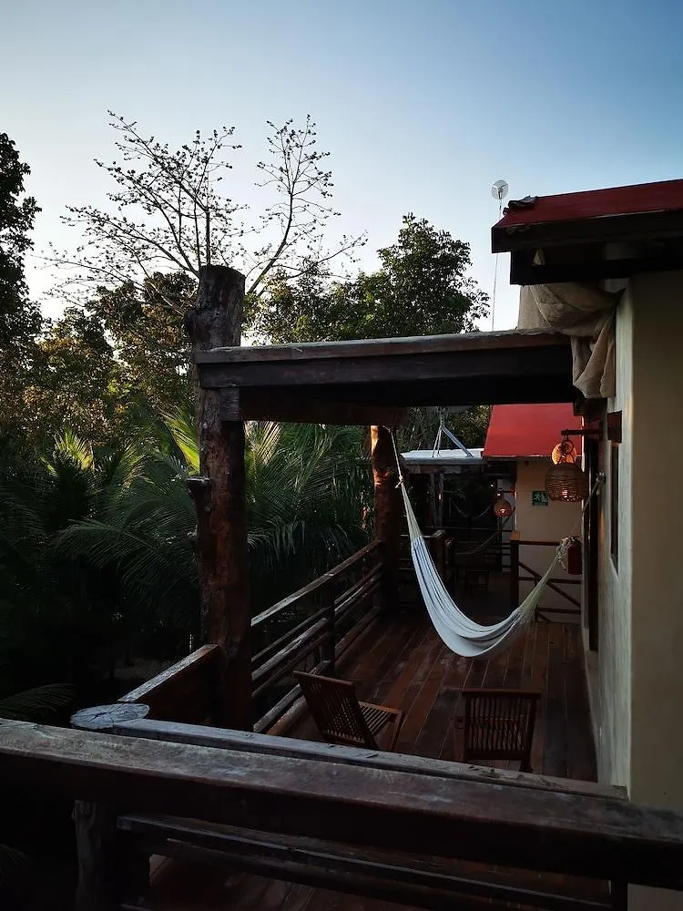 Hotel Buenavista Bacalar Jungle Experience 3*, Buenavista (Quintana Roo)